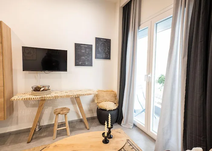 F & B Collection - Flat For 3